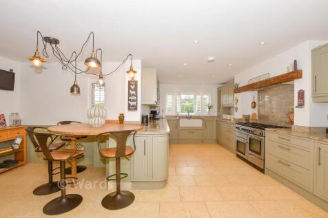 Kitchen/ Breakfast Room