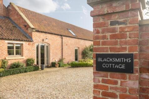 Blacksmiths Cottage External-3.jpg