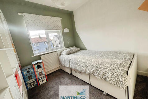 c96cddb3--40A6-8D...