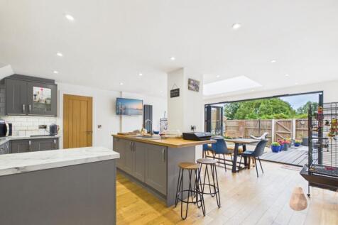 Open Plan Kitchen/Dining Room