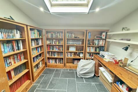 SIDE STUDY/POTENTIAL GROUND FLOOR BEDROOM