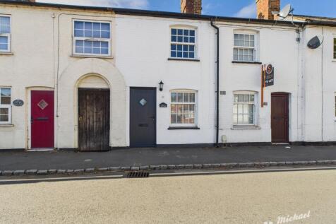 CAM02773G0-PR0364-STILL019