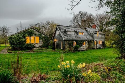 Cottage ->