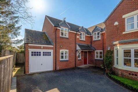 15 Clark Close 2201-2.jpg