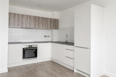 Living Room / Kitchen