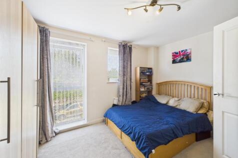 CAM02023G0-PR0153-STILL013