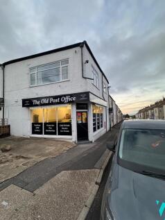 Retail Property (high street) to rent in boulby