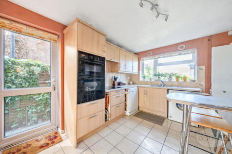 0ec66710-8a63-4ed...