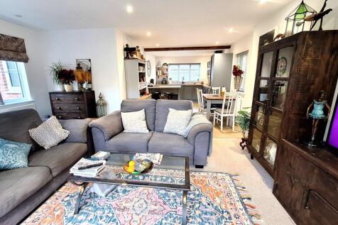 Sitting Room/Kitchen