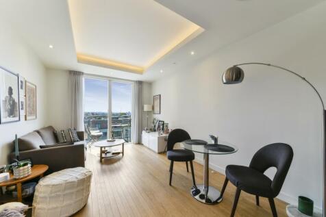 A stylish 1 bedroom Apartment. Situated within the prestigious 21 Wapping Lane development. This luxury one-bedroom apartment boasts a high-end finish with all which is necessities for Contemporary li
