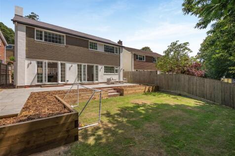 8697407-exterior11.jpg