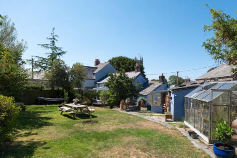1 Manor House