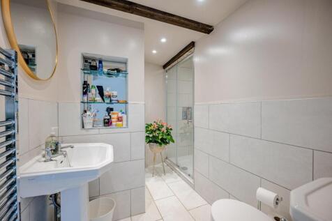 En-Suite Shower Room.jpg