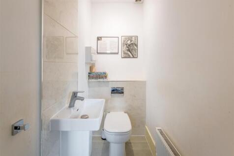 7 Chatfield Close-32.jpg