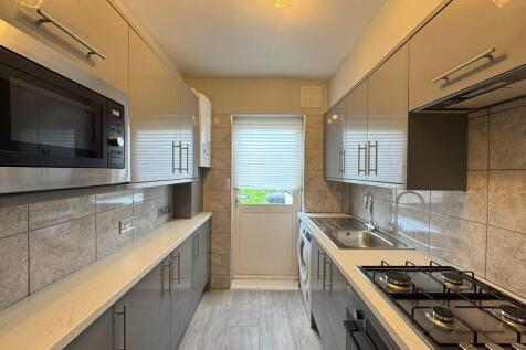 26 Launceston Gar...