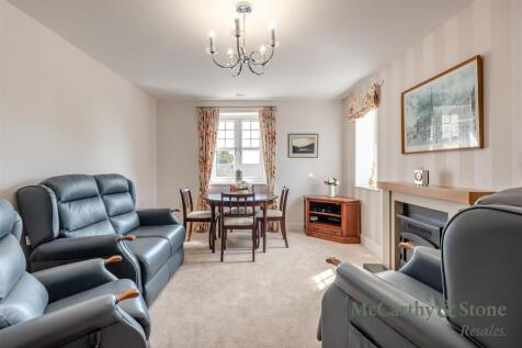 8702431-interior02.jpg