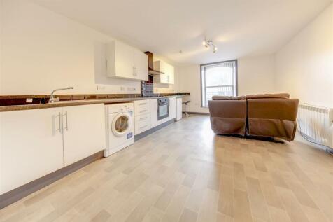 Flat Example 1 Kitchen alt