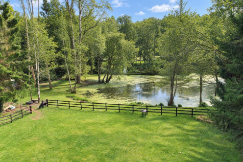 Gardens/Pond