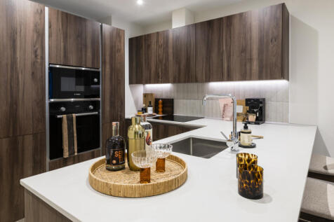 401 B1 4 Pearl Yard 271