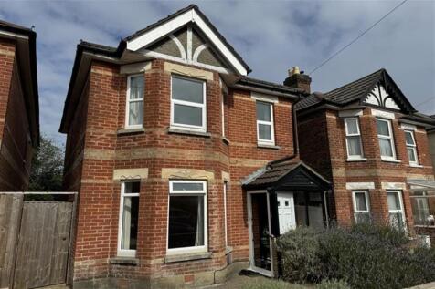 5 Bedroom House in BH9 2JL