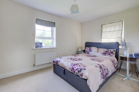 36 SCOTSMAN AVENUE-11