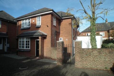 3 Bedroom Detached in CT2 8JQ