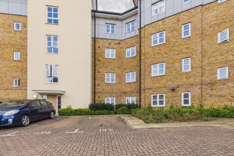 CAM03851G0-PR0057-STILL014.jpg