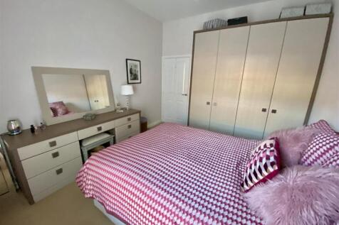 Bramleys Estate Agents - Marmaville Court - Mirfie