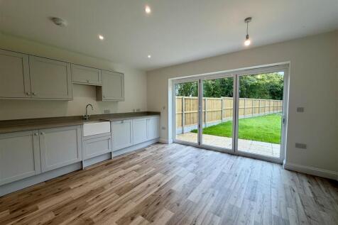 BI FOLDS.jpeg