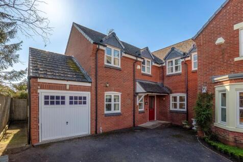 15 Clark Close 2201-1.jpg