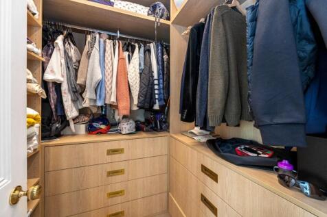 Brunswick Terrace, 42 Flat 6-020.JPG