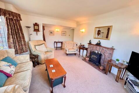 Tuts Cottage Loun...