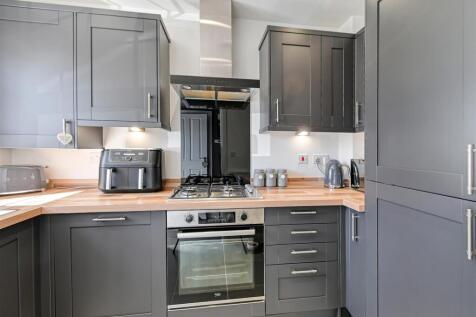 17 Narburgh Place-4.jpg