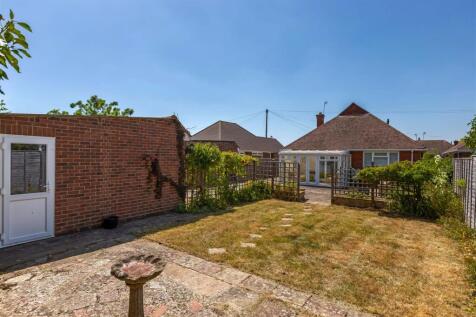 Frobisher Close_14.jpg