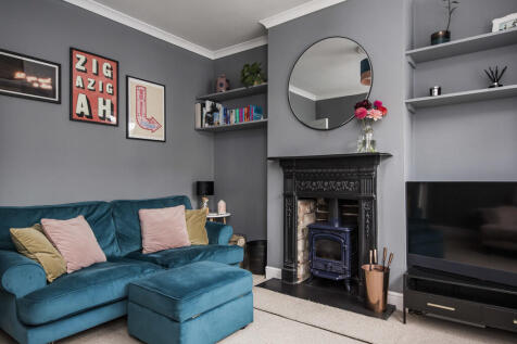 Lounge 1