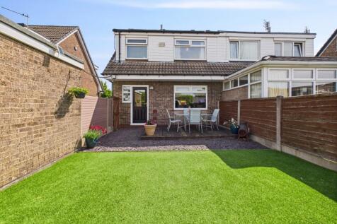 CAM03729G0-PR0064-STILL028