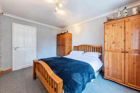Property Image 100