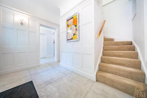 25044- 20 Arlington Drive_014.jpg