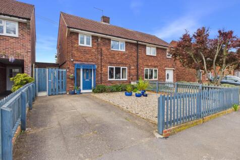 Front of House- Mark Stephens EweMove Newmarket an