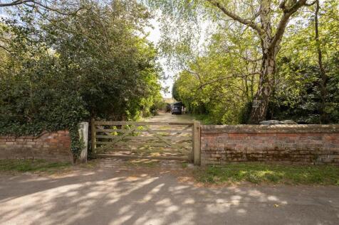 Holly Lodge, Barby