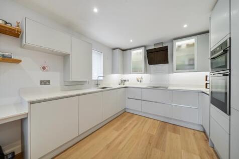 Kitchen/Reception