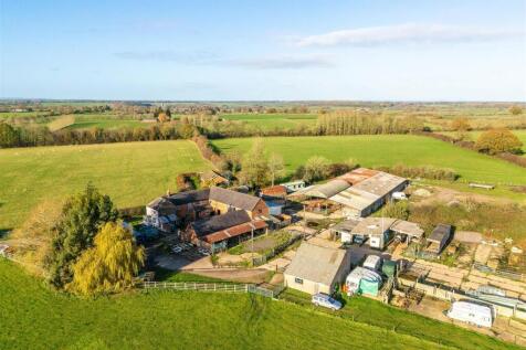 Fieldgate Farm - Drone 003.jpg
