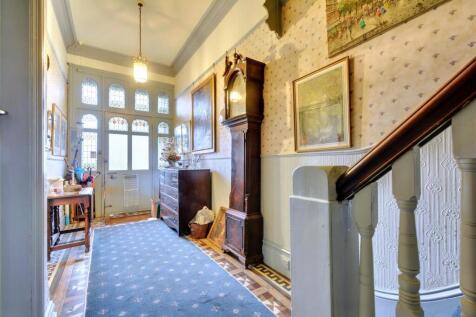 Entrance Hall_2.jpeg