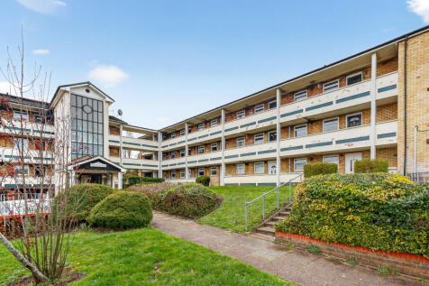 10tudorhouselarge1