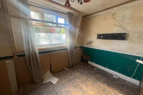 WhatsApp Image 2025-11-17 at 16.16.39 (7).jpeg