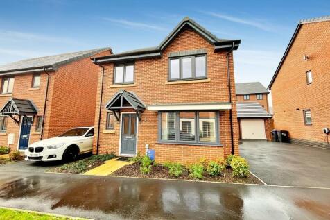 30 Rievaulx Way - Front.jpg