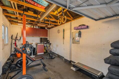 7 Coed-Y-Canddo Road-16.jpg