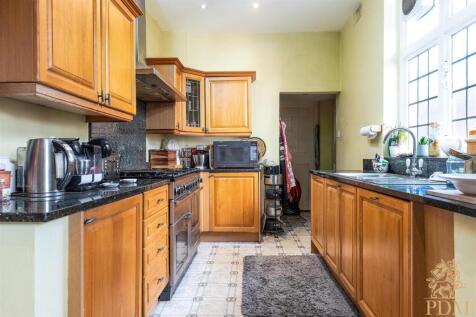 12a Thorncliffe Road (14 of 51).jpg