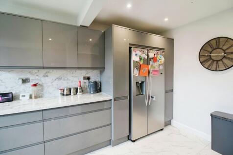 2ed2265b-WhatsApp...