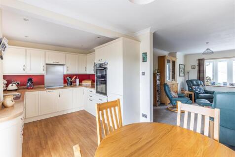 A17 - 64 Vincents Road, Kingsbridge - 251001.jpg